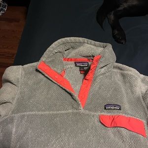 Patagonia fleece pull over-size L